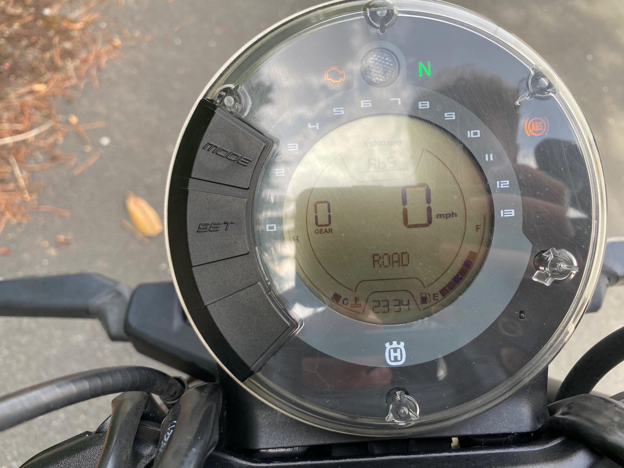 2024 24 Reg Husqvarna Svartpilen 401